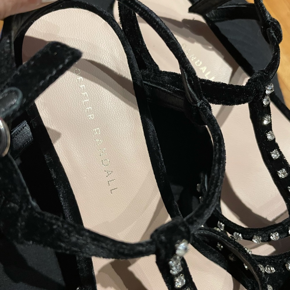 👹LOEFFLER RANDALL Elena Crystal Embellished Velvet Sandals T-strap Formal 8🔼 - Picture 5 of 8